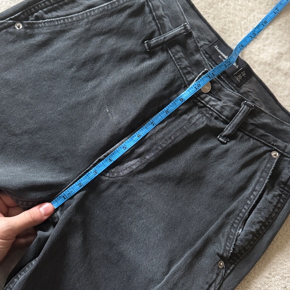 Abercrombie 90’s Loose carpenter jeans in washed out black - Picture 6 of 11